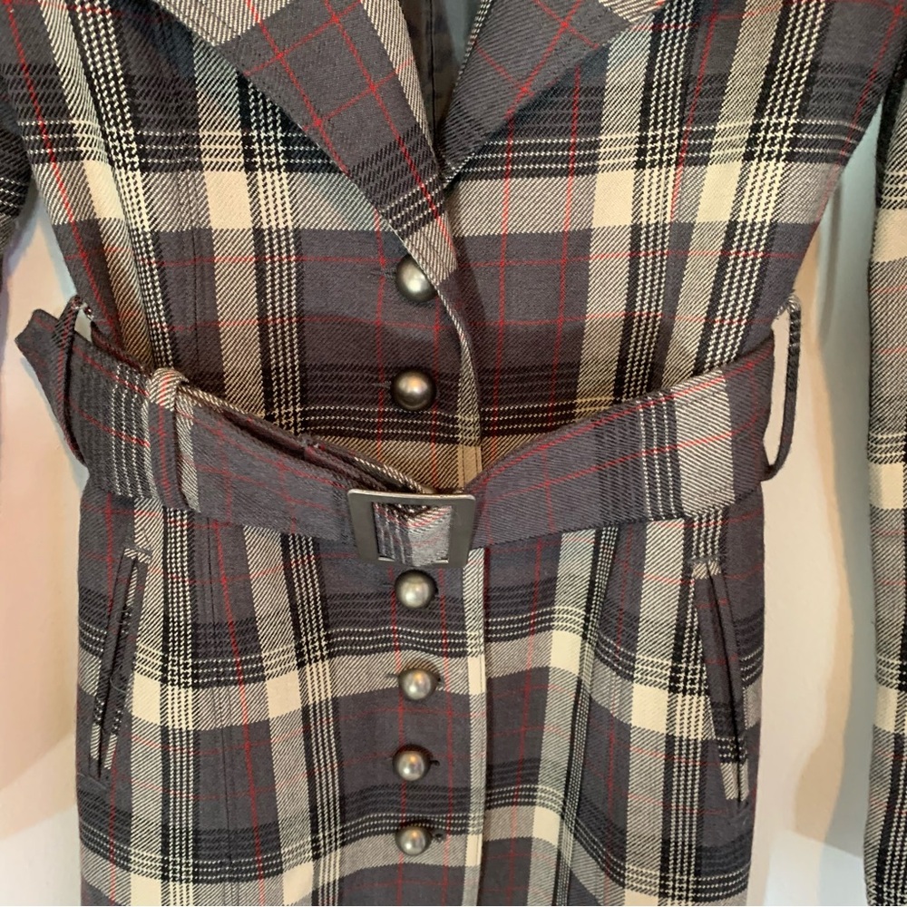 Stunning BB Dakota Coat - Picture 3 of 12